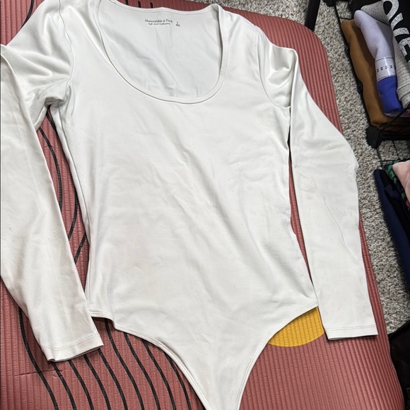 Abercrombie & Fitch White Long Sleeve Fitted Bodysuit - Picture 9 of 9